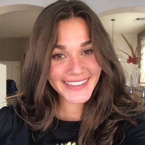 Meet your Posher, Anissa